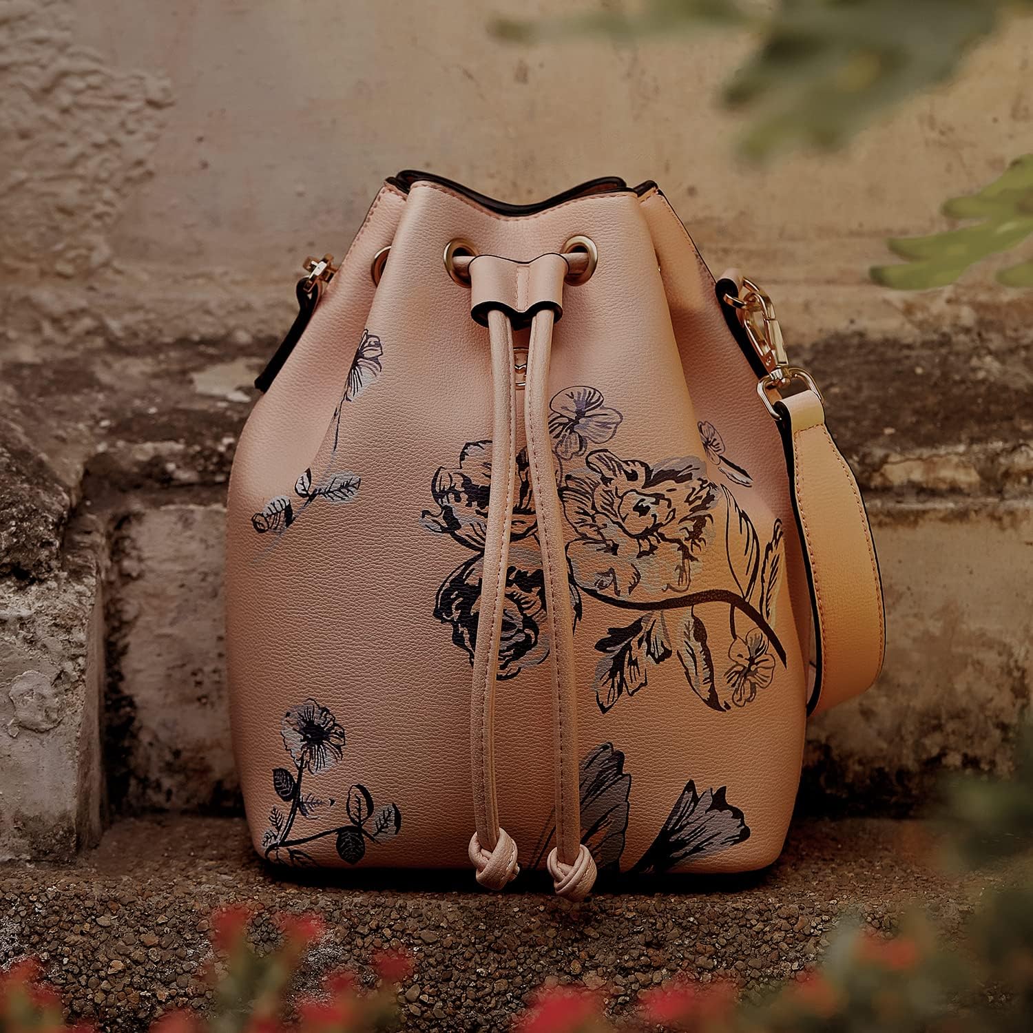 VICTORIA HYDE Bucket Bag Ladies Tote Bag for Women 2-Ways Shoulder Bag Drawstring Backpack with Flowers Printing - Image 6