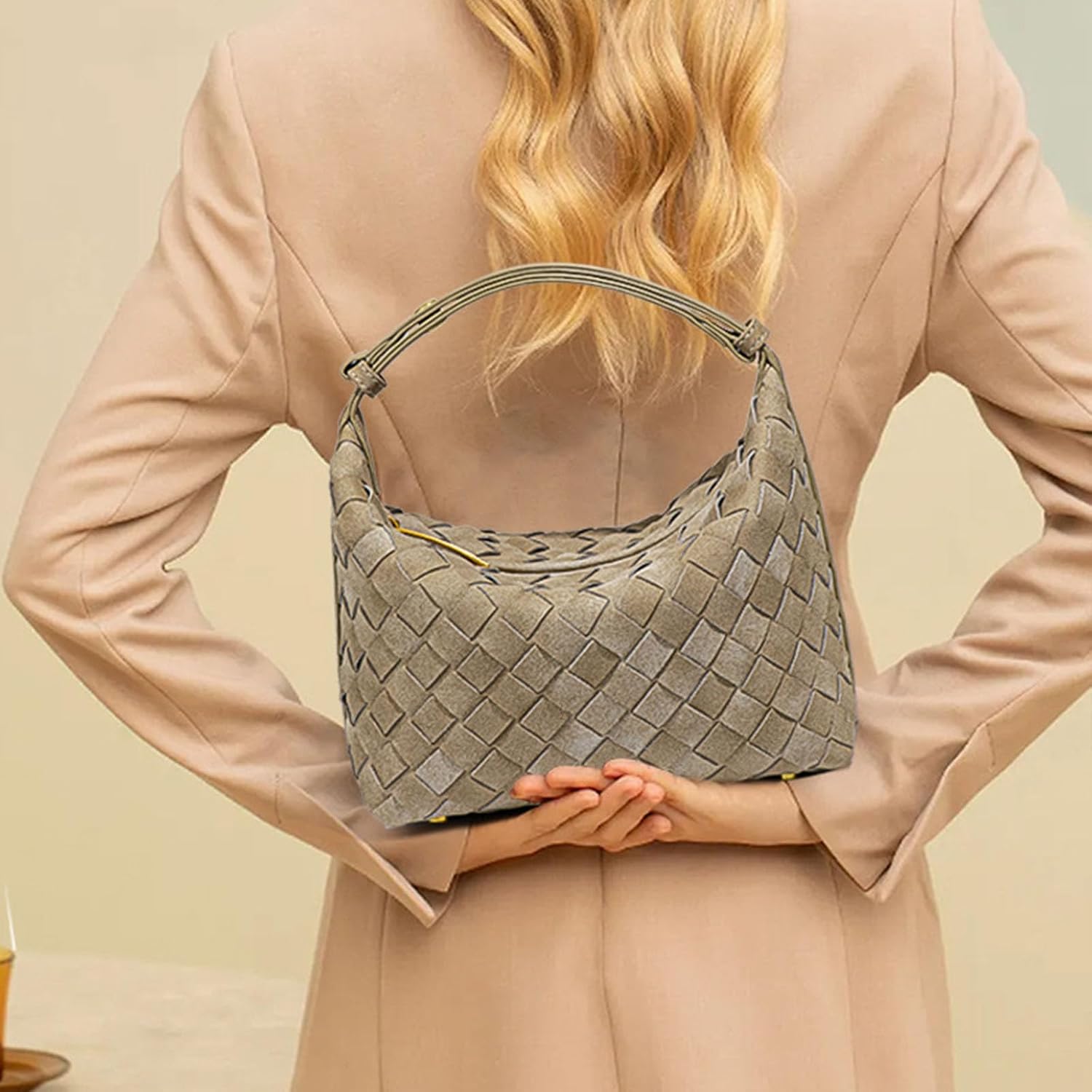 Luxurious Suede Hobo Bag - Women's Woven Leather Shoulder Bag with Spacious Interior - Image 7