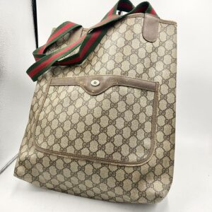 Old Gucci A4 sherry line tote bag in PVC leather with GG pattern.