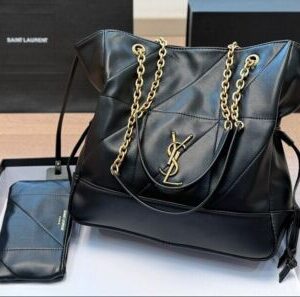 Saint Laurent shoulder bag armpit bag size 27 * 29CM