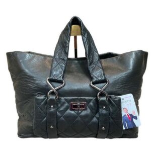 Chanel CC Turn Lock Presse Jumbo Quilted Lambskin Neverfull Black Leather Bag