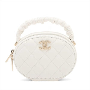 Chanel Matelasse Lambskin Vanity bag White Gold Metal Fittings 32 Series