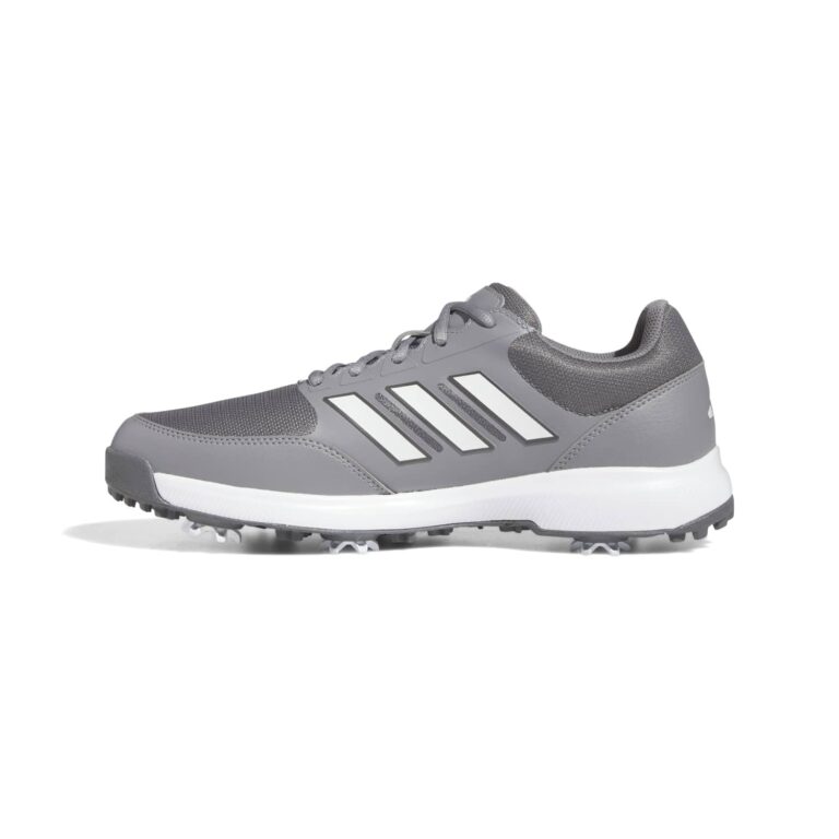 Best Golf Shoes for Comfort and Performance
