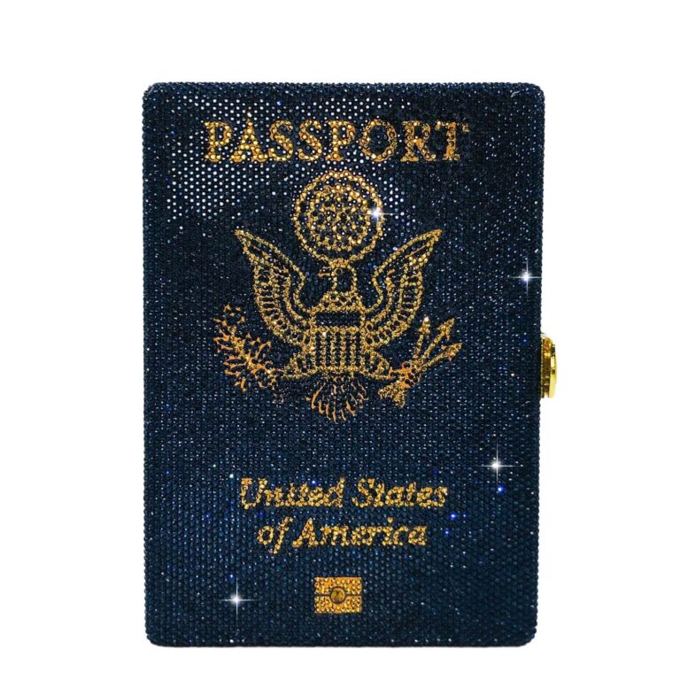 Review: Givenchy Vintage 4G Logo Tassel Accessory Pouch One Shoulder…