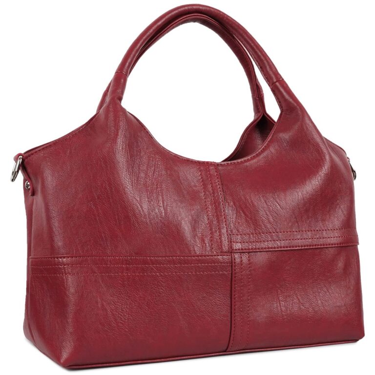 Dior purse in blue very fashionable. New condition & beautiful…