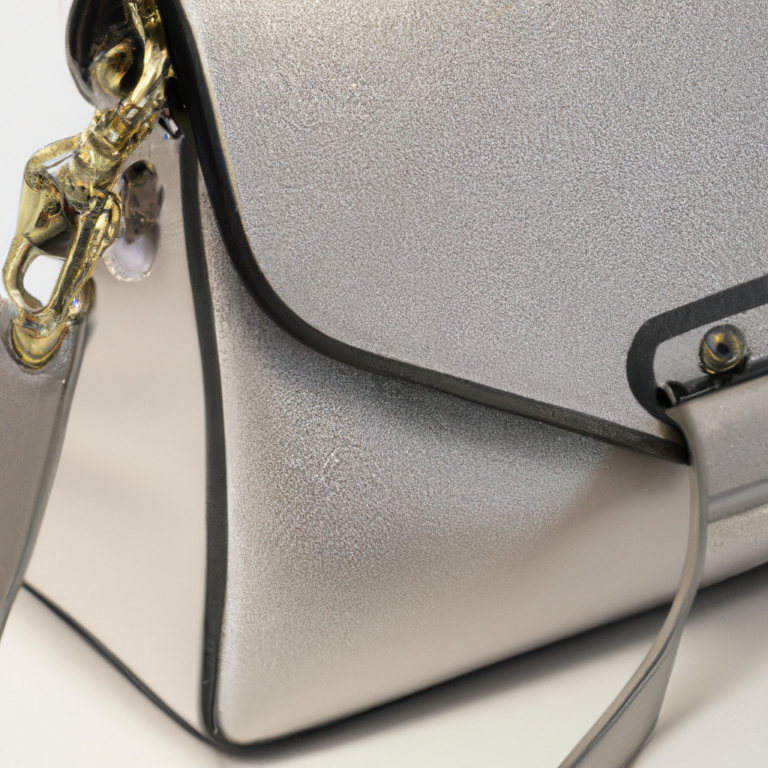 Review: PRADA Shoulder Bag Leather White Gold Auth 131652
