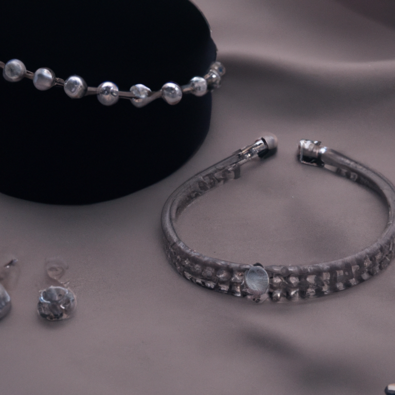 Review: Silver Jewelry Prom Jewelry Costume Jewelry Set for Women Sparkling Rhinestone Necklace Bracelet Earrings Set Silver Jewelry Set Prom Costume Accessories for Women