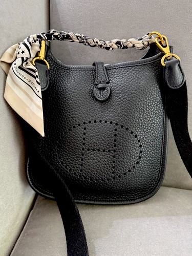 1780995251_s-l500.jpg - Luxe Faves