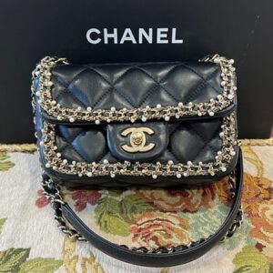 Chanel 21A Metiers d'Art Ltd Mini Black Pearl Calfskin Shoulder/Crossbody Bag Du