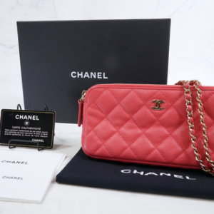 [EXCELLENT] CHANEL Caviar Skin Zipped Chain Wallet Coral Red Crossbody Bag Gold