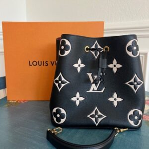 Louis Vuitton NéoNoé MM NEVER BEEN USED black/beige 10.2 x 10.2 x 6.9 inches
