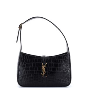 Version 1.0.0 - Luxe Faves